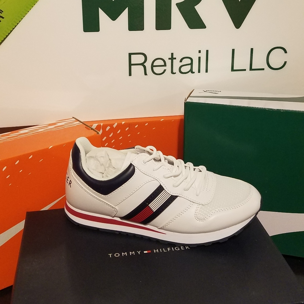 Wm Hilfiger
